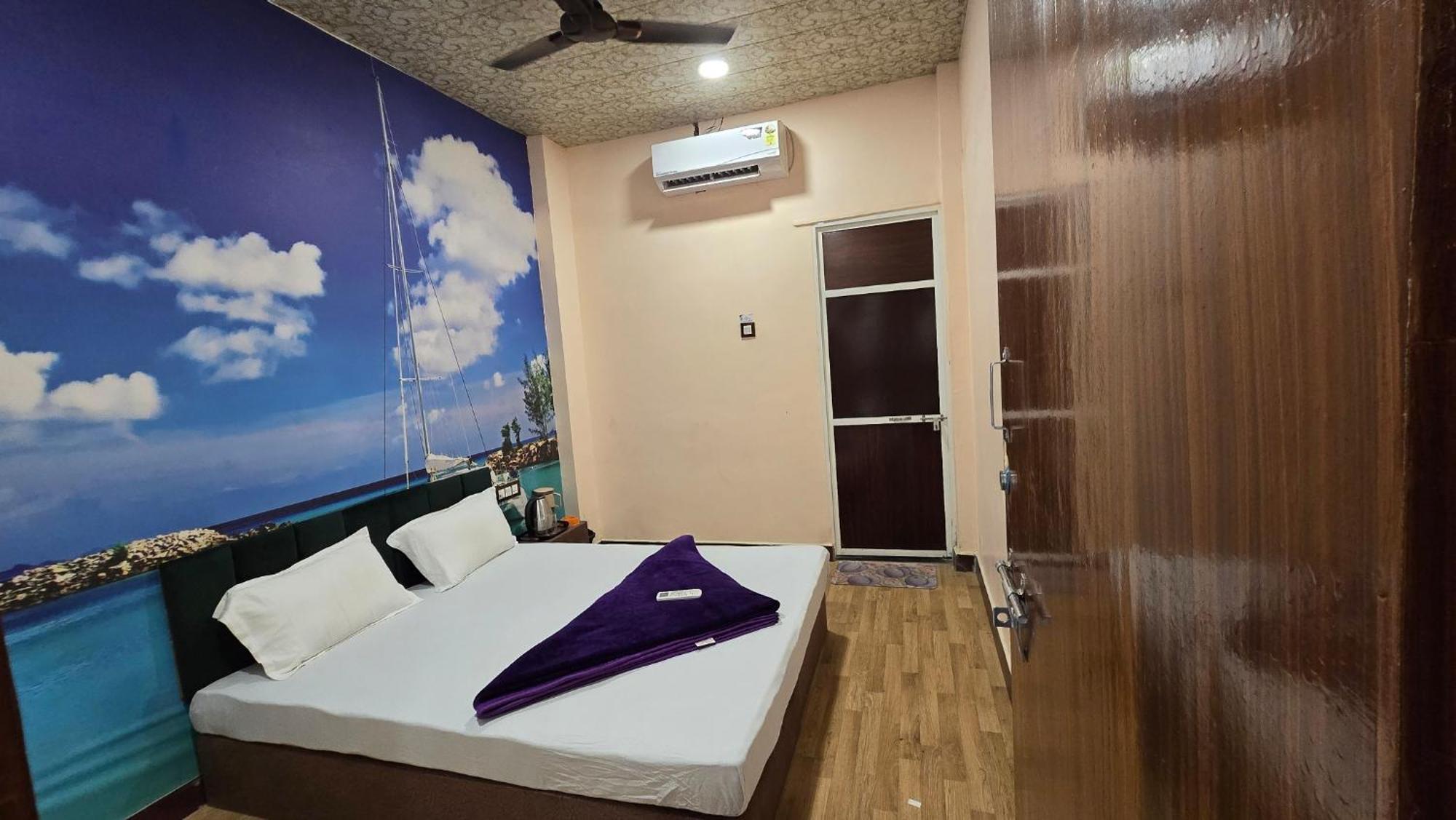 Hotel Maheshwari Green'S Ujjain Extérieur photo
