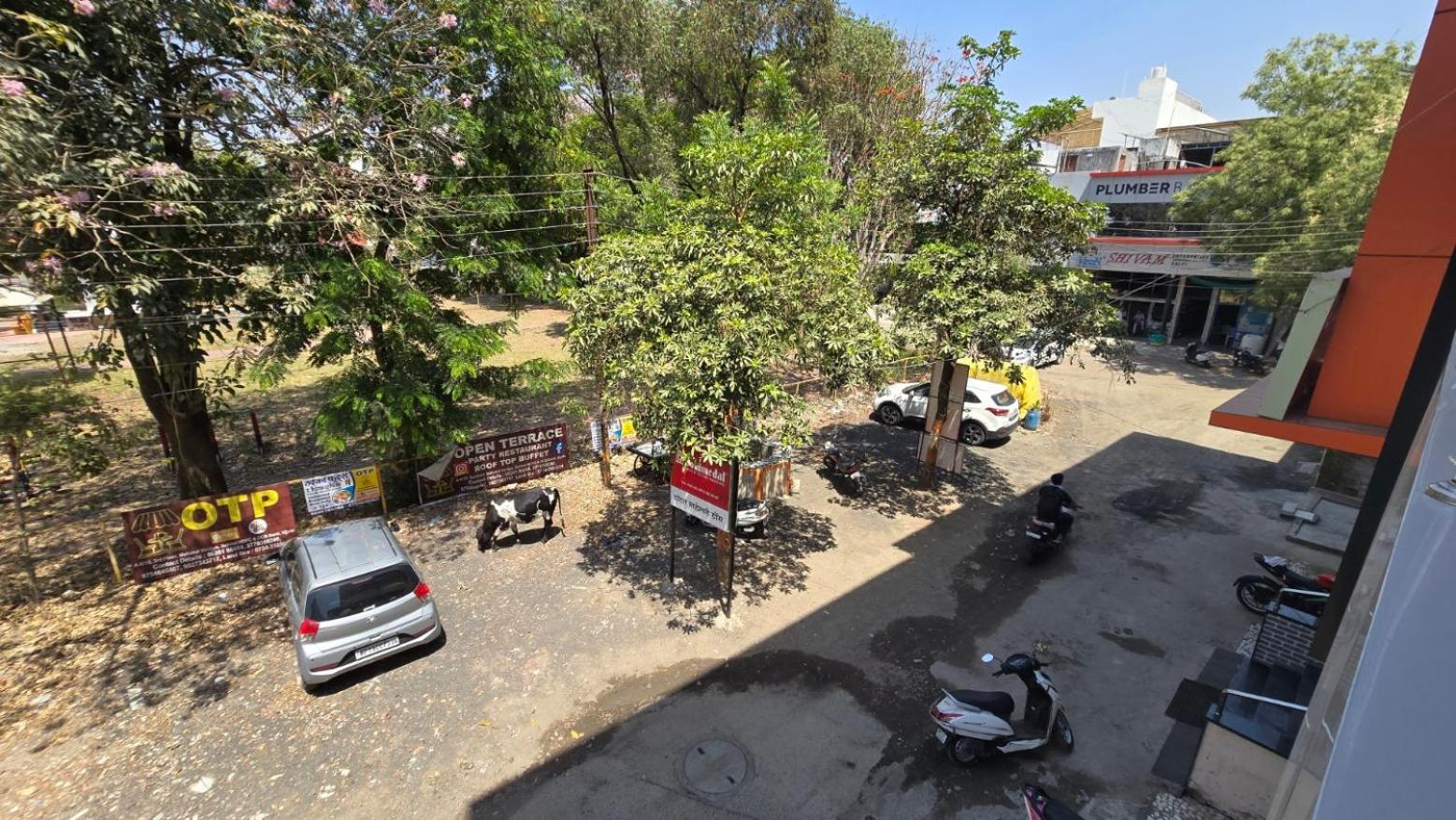 Hotel Maheshwari Green'S Ujjain Extérieur photo