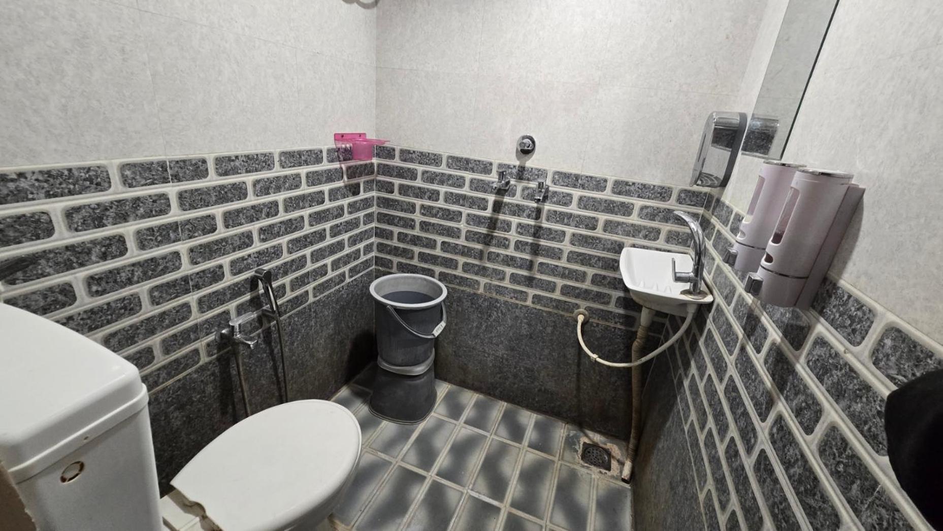 Hotel Maheshwari Green'S Ujjain Extérieur photo