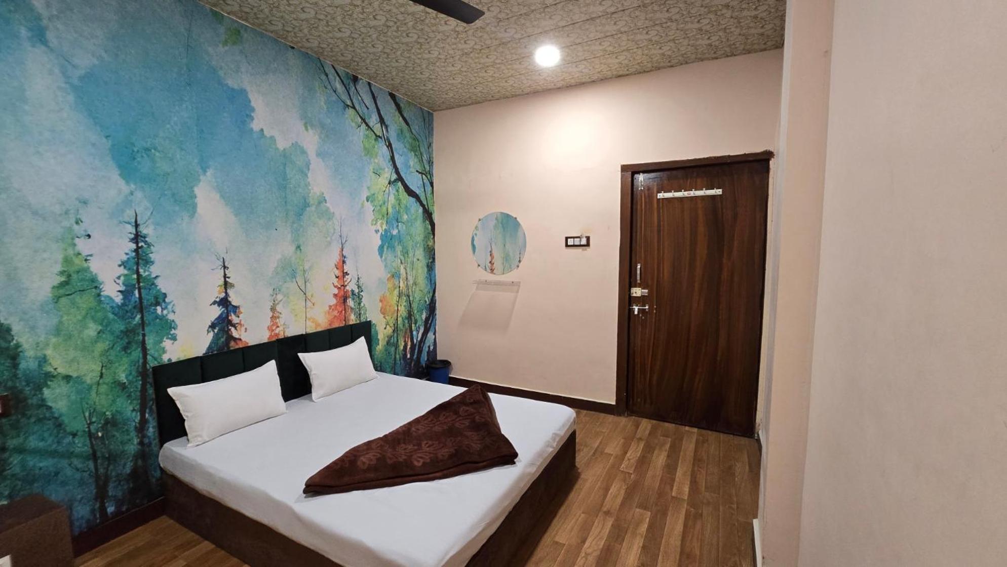 Hotel Maheshwari Green'S Ujjain Extérieur photo