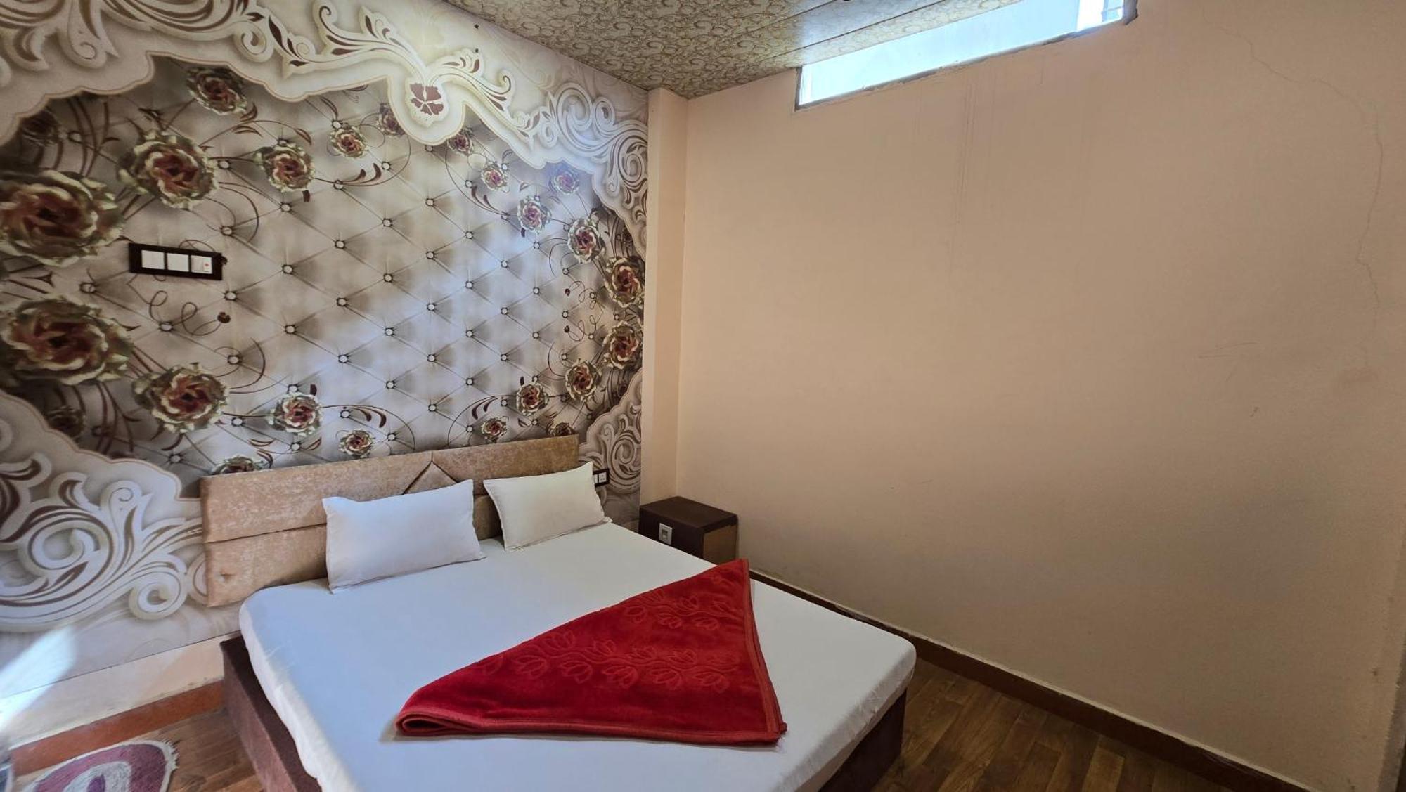 Hotel Maheshwari Green'S Ujjain Extérieur photo
