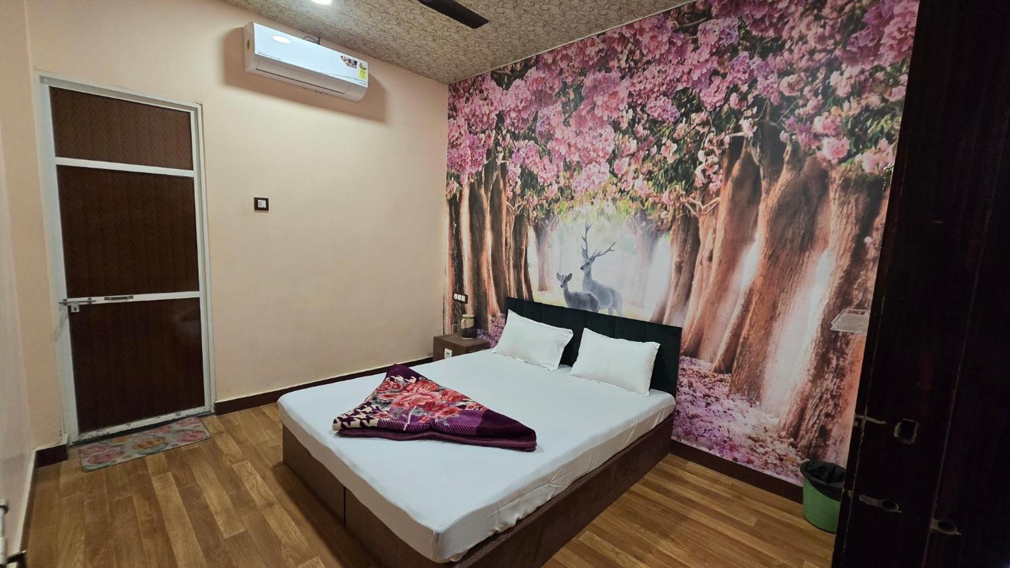 Hotel Maheshwari Green'S Ujjain Extérieur photo