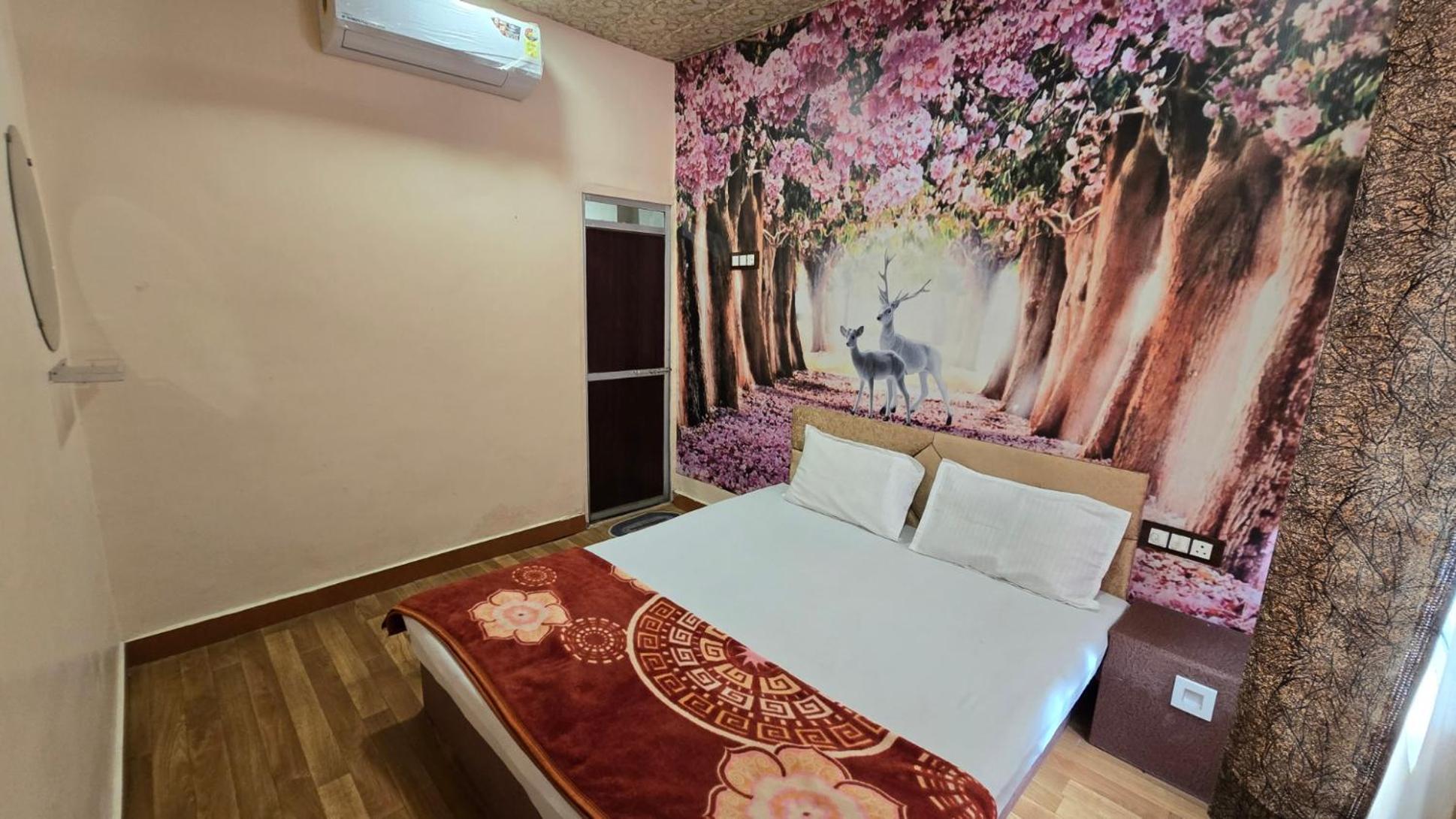 Hotel Maheshwari Green'S Ujjain Extérieur photo